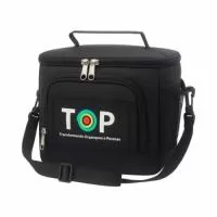Bolsa Térmica com capacidade aproximada de 5 Litros com alça de ombro removível e alça de mão. Disponível em várias cores. Gravação da logomarca em 1 cor já inclusa