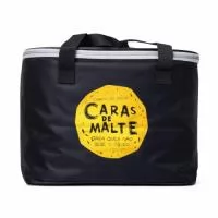 Bolsa Térmica com capacidade para 15 litros com alça dupla de mão. Revestimento interno em PVC laminado soldado. Disponível em várias cores. Gravação da Logomarca em 1 cor já inclusa