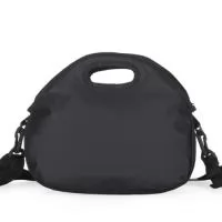 Bolsa térmica de mão com 8 litros, material externo de nylon. Acompanha plaquinha para personalização e alça com gancho para utilizar carregada ao corpo.