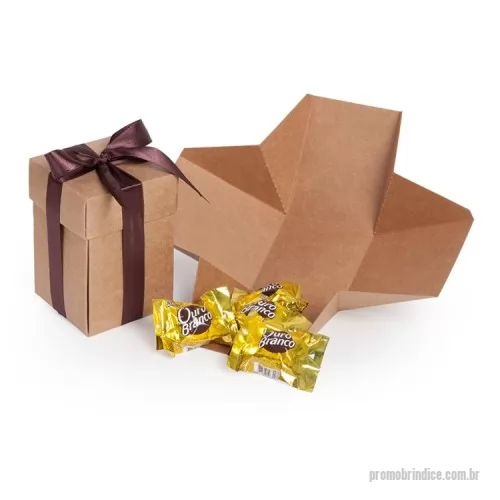 Bombom personalizado - 1 Caixa corte e vinco em papel cartão 240g, 4 unid Bombons Ouro Branco