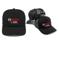 Boné Trucker Confeccionado em brim parte da frente e traseira confeccionado em poliéster resinado, com regulador plástico. Diversas cores.