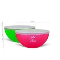Capacidade 240ml. Petisqueira em formato de bola de futebol com tampa, feito em Plástico Premium (PP),  atóxico, resistente, acabamento impecável, pode ser levado ao microondas e máquina de lavar louça.