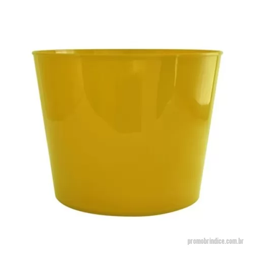 Brindes em Geral personalizados - Plástico PP. Capacidade: 1,6 litros. Medidas: 15,3 cm de diâmetro (boca), 11,9 cm de diâmetro (base) e 11,7 cm de altura. Peso: 55 gramas. Diversas cores disponíveis. Opção para personalização em serigrafia e transfer. Produto utilizado com frequência em campanhas promocionais. Verificar disponibilidade de cores.