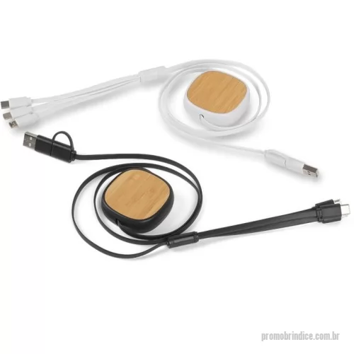 Cabo Retrátil personalizado - Cabo carregador USB rápido multifuncional de bambu ecológico 3 em 1 contendo:  Entrada Lightning;  Micro USB;  USB-C;