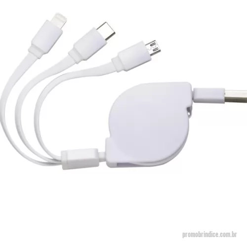 Cabo Retrátil personalizado -  Cabo USB retrátil com as entradas Lightning/iPhone, V8/Android e Tipo-C/Android. Suporte com rolamento e trava automática. Suporte com frente lisa e parte traseira com área para aplicação de adesivo ou etiqueta resinada.