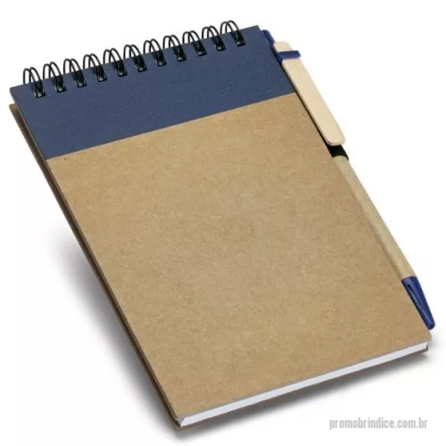 Caderno ecológico personalizado - Caderno. Cartão. Capa dura. Com 60 folhas não pautadas de papel reciclado. Incluso esferográfica. 105 x 145 mm