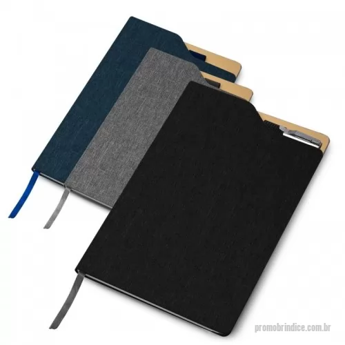 Caderno ecológico personalizado - Caderneta com capa dura em RPET (PET Reciclado), com porta caneta e marca página em cetim. Contém aproximadamente 80 folhas com pauta.
