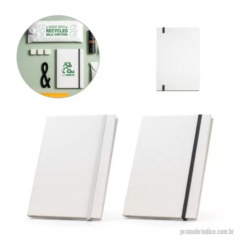 Caderno ecológico personalizado - Caderno A5, de capa dura, produzida através de embalagens de leite reciclados, ajudando ao reaproveitamento do cartão e alumínio contido nas embalagens. Contém 80 folhas, em papel reciclado, pautadas cor de marfim, fita separadora e elástico para fecho do caderno. 145 x 210 mm