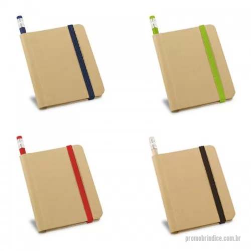 Caderno personalizado - Caderno A7 com 70 folhas não pautadas de papel reciclado, capa dura em cartão e elástico. Incluso lápis com borracha na ponta. 82 x 105 mm