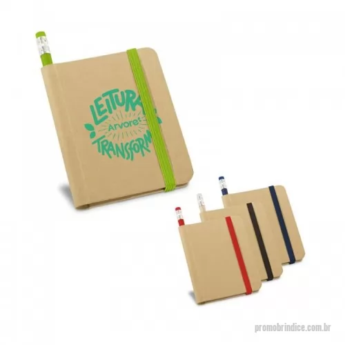 Caderno personalizado - Caderno A7 com 70 folhas não pautadas de papel reciclado, capa dura em cartão e elástico. Incluso lápis com borracha na ponta.