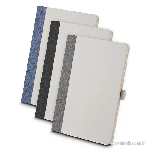 Caderno personalizado - Caderno de anotações, capa em fibra de açucar e tecido RPET com suporte para caneta, miolo com 80 folhas pautadas na cor bege.