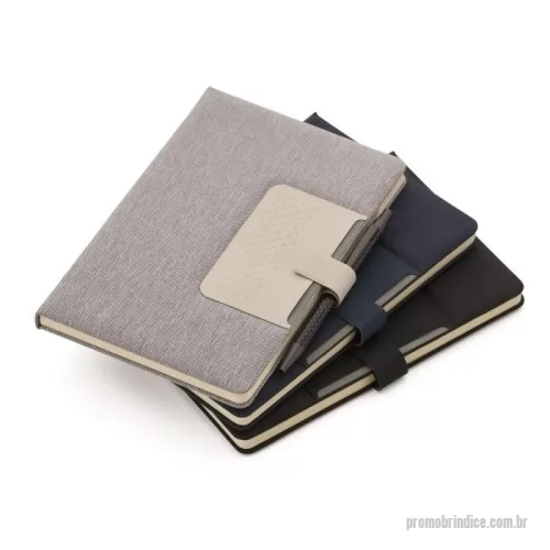 Caderno personalizado - Caderno de anotações com suporte para caneta, fechamento magnética, capa dura em material sintético, miolo 80 folhas pautadas na cor bege. NÃO ACOMPANHA CANETA.
