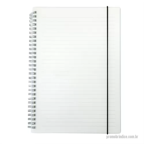 Caderno personalizado - Caderno com capa plástica e elástico para lacre, contém aproximadamente 80 folhas marfim com pauta.