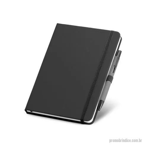 Caderno personalizado - Conjunto de caderno A5 e caneta esferográfica. Caderno de capa dura em c. sintético, 160 páginas lisas. Fornecido com caixa presente em PP com elástico.