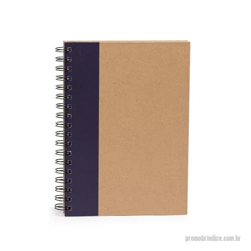 Caderno personalizado - Caderno com capa kraft e espiral metálico. Possui aproximadamente 85 folhas brancas pautadas e folhas destinadas aos dados pessoais, calendário de 2024 à 2026, planejamento e contatos.