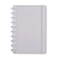 Caderno capa dura em papelão, com elástico para fechamento e encadernação em discos plásticos reposicionáveis, que permitem acrescentar ou remover folhas compatíveis com facilidade. Conta com aproximadamente 80 folhas brancas pautadas.