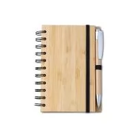 Kit escritório, contendo: 1 Caderno de anotações 14 x 9cm capa de bambu com elástico, suporte para canetas e miolo com 60 folhas pautadas na cor bege. 1 Caneta de Bambu com detalhes em plástico. 60 folhas, 70g gramatura