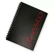 Fabricação própria, cadernos personalizados do seu jeito.Tamanhos 15x21,18x25 e 21x28 cm. Capa impressa em 4 cores, miolo com 96 folhas personalizadas em uma cor (frente e verso iguais) e dados pessoais e calendário, podem acompanhar lâminas de publicidade. Fechamento em wire-o silver, preto ou branco (consultar outras cores). 
