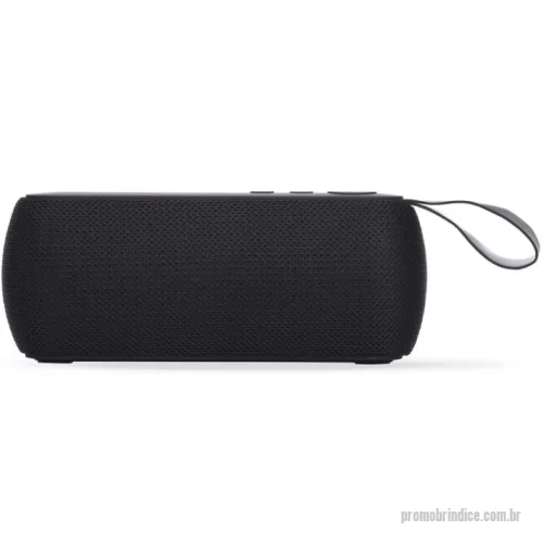 Caixa de Som com Bluetooth personalizada - Descrição: Caixa de som multimídia com estrutura em plástico, acabamento nos falantes em malha, parte inferior com borrachas antiderrapantes e alça lateral para transporte. Conta com painel de botões na parte superior, conexão Bluetooth 4.2, rádio FM e entradas para cabo auxiliar P2, cabo Micro-USB, cartão TF (microSD) e USB para pen drives que permitem a reprodução de arquivos MP3. Acompanha cabo Micro-USB.  Altura :  6 cm  Largura :  15 cm  Espessura :  4,4 cm