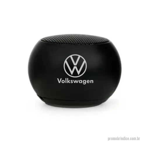 Caixa de Som com Bluetooth personalizada - Características Altura: 3.50 cm Largura: 7.50 cm Comprimento/Circunferência: 7.50 cm Peso aproximado do produto: 0.084 g NCM: 85279990 Descubra o poder da música em qualquer lugar com a Caixa de Som Bluetooth TWS. Com um som cristalino e potente, essa caixa de som é a escolha ideal para quem busca qualidade e praticidade. Conecte-se facilmente via Bluetooth e desfrute de horas de música sem fio. Seu design compacto e leve torna-a perfeita para levar em viagens, festas ou simplesmente para curtir em casa.