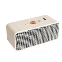 Descrição: Curta suas músicas e rádios com qualidade e praticidade com nossa caixa de som multimídia. Compacta e potente, possui som incrível e acabamento em plástico, oferecendo durabilidade e um design moderno. O visor exibe o status de carregamento, e o cabo tipo-C incluso garante carregamento rápido e prático. Ideal para qualquer ambiente, a caixa de som proporciona uma experiência sonora incrível, combinando estilo e desempenho em um único item. Além disso, conta com entrada P2 para conectar dispositivos sem Bluetooth, entrada TF para reprodução direta de músicas por cartão de memória e modo TWS que permite sincronizar duas caixas para criar uma experiência sonora completa.  Altura :  6,3 cm  Largura :  15 cm , Peso aproximado (g):  340