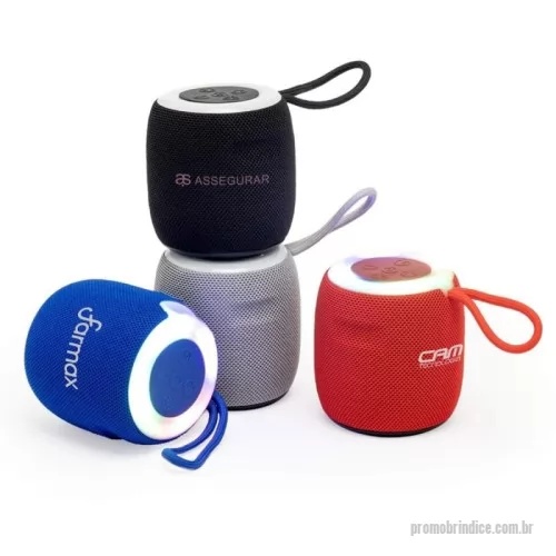 Caixa de som personalizada - Caixa de Som Bluetooth TWS com luminária RGB. Qualidade sonora e conectividade total: compatível com bluetooth, rádio FM, cartão TF (MicroSD) e pen drive. Iluminação dinâmica, são 7 modos de iluminação RGB com movimentos diferentes.