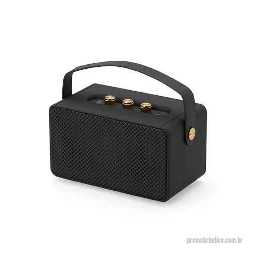 Caixa de som personalizada - Caixa de som multimídia com tecnologia TWS. Design retrô e potência sonora! Feita em plástico resistente com classificação IPX4, esta caixa de som oferece conectividade bluetooth, rádio FM, suporte para cartão TF (MicroSD) e pen drive. Equipada com a tecnologia TWS para sincronização de duas caixas em uma, prepare-se para uma experiência sonora imersiva e potente. Com alça para transporte e pés antideslizantes, seu design versátil facilita o transporte e a transforma também em uma charmosa peça decorativa. Altura : 9,4 cm x Largura : 17 cm x Profundidade : 9,4 cm Peso aproximado (g): 590