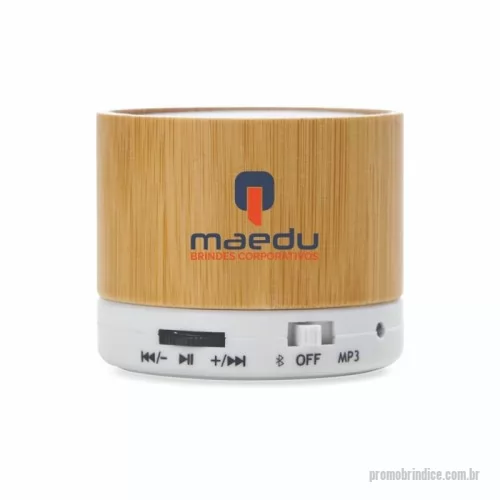 Caixa de som personalizada - Caixa de som multimídia com Bluetooth e entrada para cartão TF. Material plástico com acabamento em bambu, possui a parte inferior com detalhes em relevo de algumas funções: botão Off/On; entrada para cartão MicroSD. Parte inferior com detalhe emborrachado anti-deslizante, acompanha cabo USB