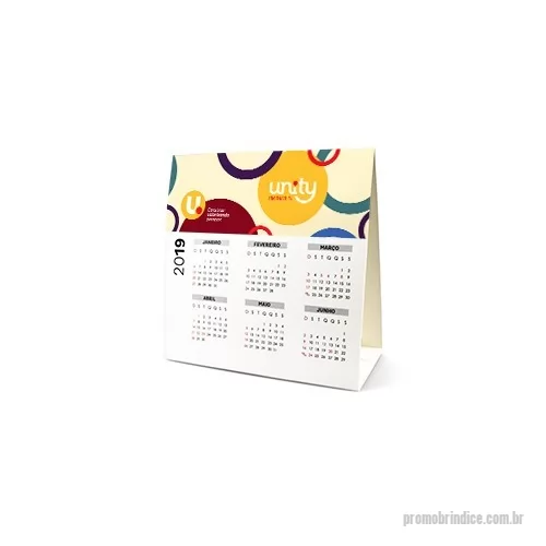 Calendário de mesa personalizado - Calendário triangular em triplex 300gr Medida 16x16,5x8mm
