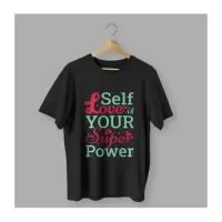 camiseta malha 100% algodão, fio 30.1 penteado, com reforço de costura na gola e ombros