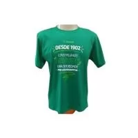 FICHA TÉCNICA – CAMISETAS / EVENTOS / CORRIDAS / UNIFORMES  1. CAMISETA BÁSICA (EVENTOS / PROMOCIONAL / UNIFORME)  Produto: Camiseta personalizada Modelagem: Tradicional / Unissex / Feminina (opcional)  Tecido:  Malha PV (65% poliéster / 35% viscose) ou 100% Algodão (fio 30.1 penteado)  Gramatura: 135g a 160g (varia conforme escolha)  Gola: Redonda ou V (opcional)  Mangas: Curtas (padrão) ou longas  Personalização:  Silk screen (serigrafia) Sublimação (tecidos poliéster) Bordado (opcional para logotipo pequeno)  Cores: Conforme identidade visual do cliente  Aplicação: Eventos, campanhas, uniformes corporativos