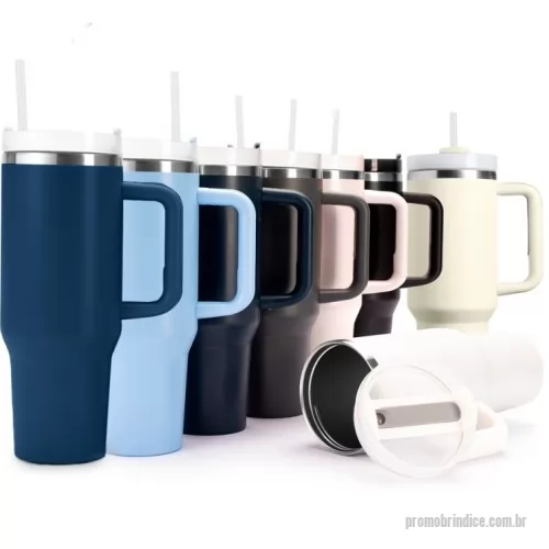 Caneca de Alumínio personalizada - Caneca térmica com capacidade de 1,2 litros feita em inox 304 com parede dupla, contém tampa acrílica rosqueável com acesso para canudo e pegador plástico com aderência emborrachada. Acompanha canudo plástico.  Altura :  27 cm  Largura :  14,9 cm  Circunferência :  31,5 cm