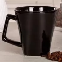 Caneca de cerâmica