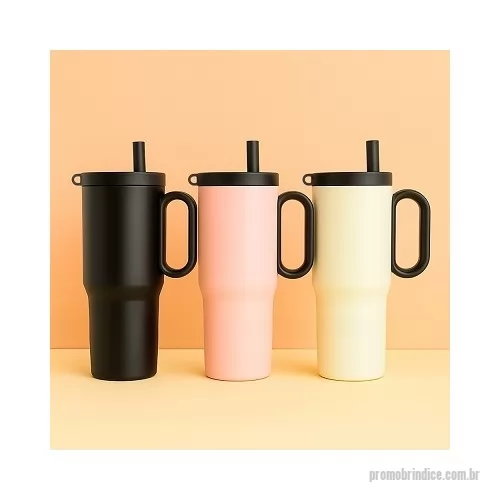 Caneca personalizada - Caneca térmica em inox 304 com pintura eletrostática, alça lateral em plástico e capacidade de até 750ml. Conta com estrutura de parede dupla e vedação a vácuo para manter a temperatura de líquidos por mais tempo. Possui tampa plástica rosqueável com acesso para canudo, infusor removível e alça para fixação de chaveiro ou gancho. Acompanha canudo plástico para encaixe.