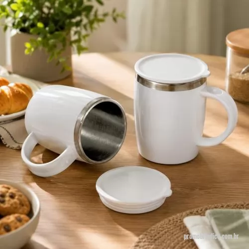 Caneca personalizada - Caneca com capacidade de 400ml, produzida em plástico PP (polipropileno) e equipada com revestimento interno em aço inox. A tampa é fixada por encaixe e conta com anel de silicone, recurso que contribui para um fechamento mais firme durante o uso. A 