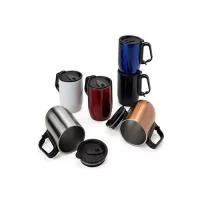 Caneca personalizada é um brinde personalizado perfeito para casa ou escritório.