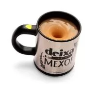 Caneca Mixer Personalizada, Com ótima área para personalização da logomarca através de gravação em silkscreen, a caneca mixer personalizada conta com sistema que mistura o líquido interno ao apertar um botão. Brinde de ótima aderência junto ao públic