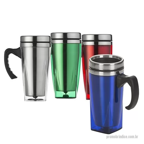 Caneca plástica personalizada - DESCRIÇÃO: Caneca acrílica 450ml com fundo quadrangular com cabo plástico resistente, detalhes na tampa e compartimento interno de inox. Tampa rosqueável, possui compartimento que pode ser aberto para beber (não é térmica).  Altura: 17,3 cmLargura: 13,3 cm  Medidas aproximadas para gravação (CxL): 7 cm x 5,5 cm  Peso aproximado (g): 213  Cores: azul, transparente, verde e vermelho  Consultar disponibilidade do estoque