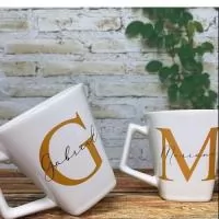 Caneca em porcelana branca, modelo Mini Quartier, 220 ml.