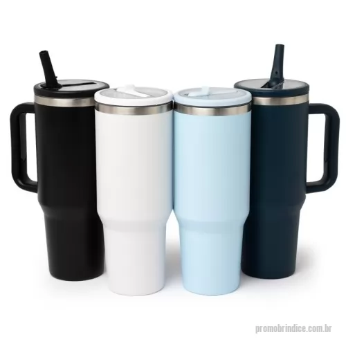 Caneca térmica personalizada - Caneca térmica com capacidade de 1,2 litros em inox 304 com parede dupla. Possui tampa acrílica rosqueável e bico flexível integrado para uso com o canudo. Conta com um prático pegador de plástico e acompanha canudo.