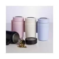 Caneca Térmica inox 500ml com infusor, e display LED com termômetro digital na tampa para indicar a temperatura do líquido