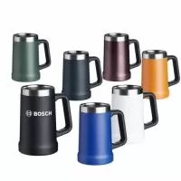 Caneca térmica de inox com pegador plástico, capacidade de 700ml. Gravação da logomarca a laser já incluso.
