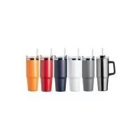 Caneca térmica em inox 304 com pintura eletrostática e capacidade para até 900 ml. Apresenta estrutura de parede dupla e vedação a vácuo, o que permite a conservação da temperatura de líquidos por mais tempo. Dispõe ainda de tampa rosqueável em plást