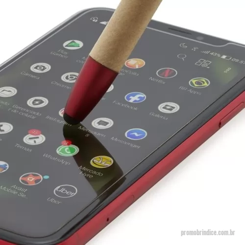 Caneta ecológica personalizada - Caneta de papelão com detalhes plásticos, contém suporte para celular, ponteira touch screen e limpador de tela. Carga esferográfica azul 1.0 mm e