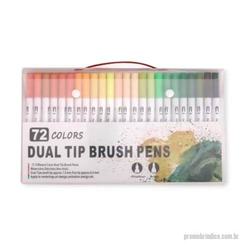 Caneta hidrográfica personalizada - Kit Canetinhas Ponta Dupla – 72 Cores  Descrição: Kit com 72 canetinhas coloridas de pontas duplas: uma ponta fina para traços precisos e outra em formato de pincel, ideal para preenchimentos e efeitos artísticos. Cada canetinha possui corpo em plástico resistente e tinta à base de água, livre de odores e atóxica — perfeita para uso escolar, artístico e profissional. Acompanha estojo plástico reforçado, com fechamento em botões e alça para facilitar o transporte.  Especificações do Kit:  Quantidade: 72 cores  Tipo das pontas:  Ponta fina  Ponta pincel  Composição: Corpo em plástico  Tinta: À base de água, sem odor e atóxica  Estojo: Plástico, com alça e fechos em botão  Dimensões do Estojo:  Altura: 17 cm  Profundidade: 4 cm  Comprimento: 30 cm  Área aproximada para gravação:  Estojo: 9 cm × 29 cm  Canetinha: 0,5 cm × 7 cm  Tamanho da Canetinha:  Comprimento x Largura: 16 cm × 1 cm (aprox.)  Peso aproximado: 608 g