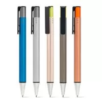 Caneta metálica Personalizada | A Caneta Metálica Colorida Personalizada está disponível em diversas opções de cores e conta com acabamento metálico, clip na cor preta e 1,5 Km de escrita. Produzida em material resistente de alta qualidade, é um brinde muito procurado por empresas  - SERVGELA