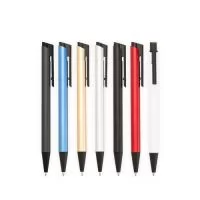 Caneta metálica com ponteira, clip e acionamento em plástico. Possui carga esferográfica azul de 1,0mm e acionamento por clique.