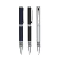 163/K03 Caneta metálica com carga esferográfica azul e acionamento por rotação. Conheça mais produtos em nossa página exclusiva e faça seu orçamento!