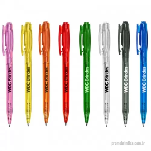 Caneta plástica personalizada - Caneta plástica transparente colorida. Detalhes em relevo na parte superior ao redor do clip e na parte inferior. Aciona por clique e trava.