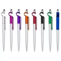 Descrição: Caneta plástica com suporte para celular e touch screen. Carga esferográfica azul e acionamento por rotação.   OBS.: PEDIDOS MÍNIMO DE 50 PEÇAS!